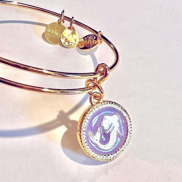Alex and Ani Mermaid Expandable Bracelet. Gold Finish - Picture 6 of 8